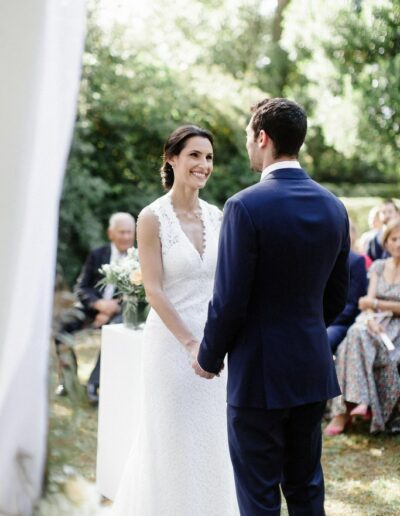 Mariage à Montpellier - les mariés pendant la cérémonie laïque
