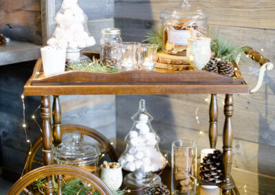 mariage à Bolquère, décoration candy bar mariage hivernal