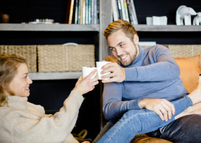 les futurs mariés dans un chalet en bolquère